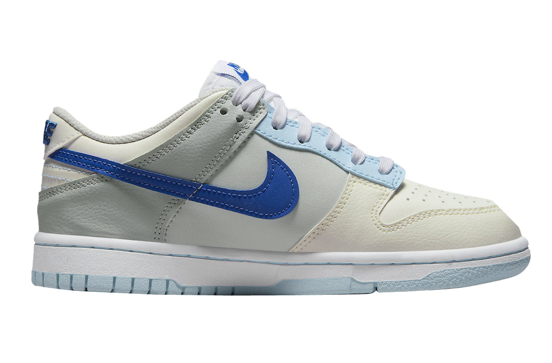 Nike Dunk Low GS Ivory Hyper Royal